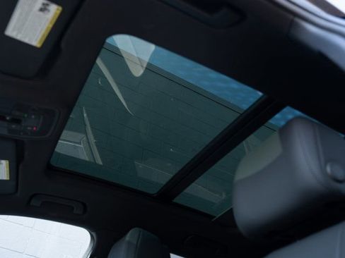 Certified 2025 Audi Q3 2.0T Premium Plus w/ Premium Plus Package image 29