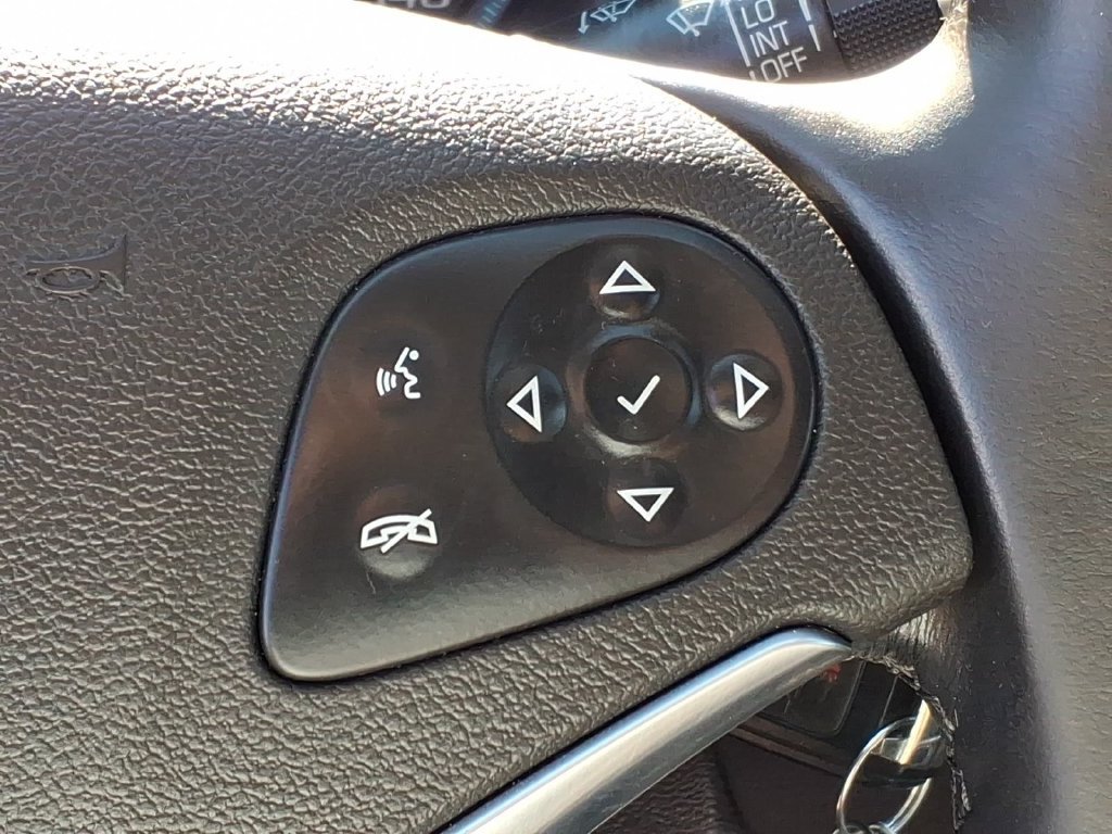 Used 2015 Chevrolet Impala LT w/ Convenience Package FWD image 12