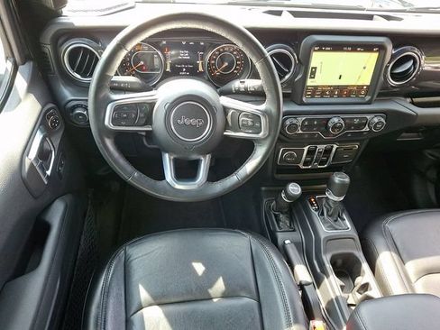 Used 2023 Jeep Wrangler Unlimited Sahara AWD/4WD image 11