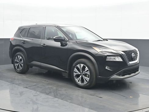 Used 2023 Nissan Rogue SV image 9