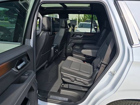 New 2026 GMC Yukon Denali w/ Denali Reserve Package AWD/4WD image 25