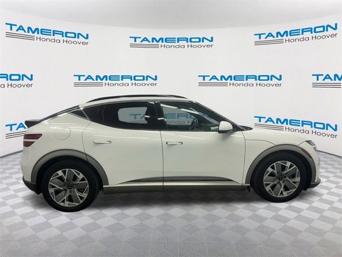 Used 2024 Genesis GV60 RWD image 6