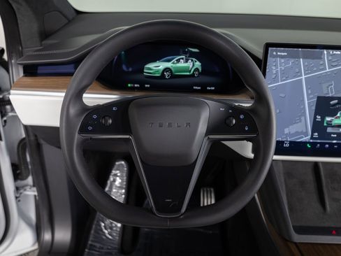 Used 2023 Tesla Model X AWD/4WD image 34