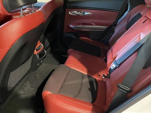 Used 2022 Genesis GV70 3.5T Sport w/ Cargo Package image 9