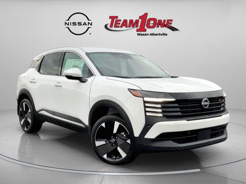 New 2025 Nissan Kicks SR image 1