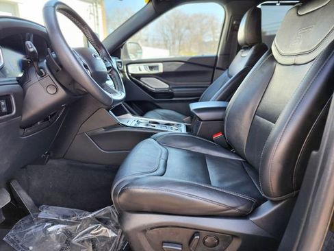 Used 2017 Ford Explorer Sport w/ Equipment Group 401A image 20