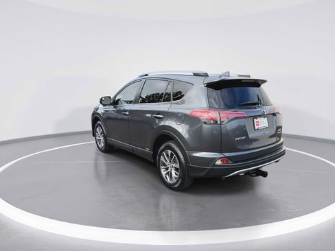 Certified 2018 Toyota RAV4 XLE w/ Carpet Mat Package AWD/4WD image 6