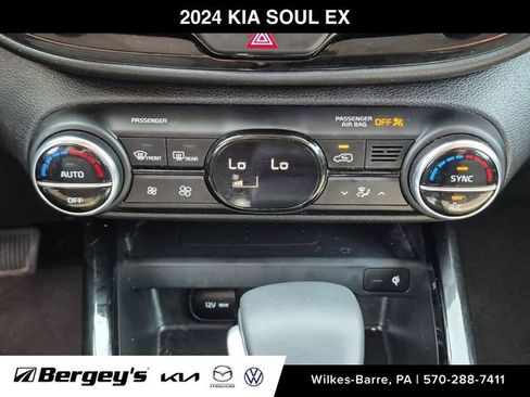 Used 2024 Kia Soul EX FWD image 21