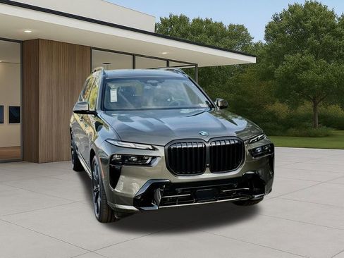 New 2026 BMW X7 xDrive40i w/ M Sport Package AWD/4WD image 5
