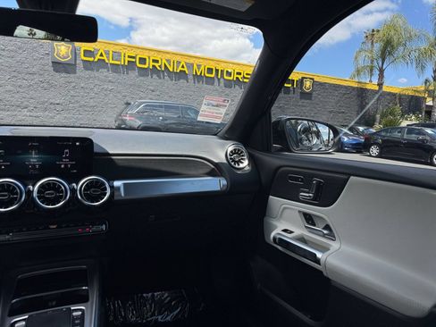 Used 2022 Mercedes-Benz GLB 35 AMG 4MATIC image 19