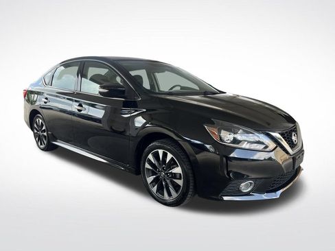 Used 2018 Nissan Sentra SR FWD image 3