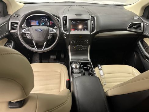 Used 2019 Ford Edge SEL w/ Equipment Group 201A image 4