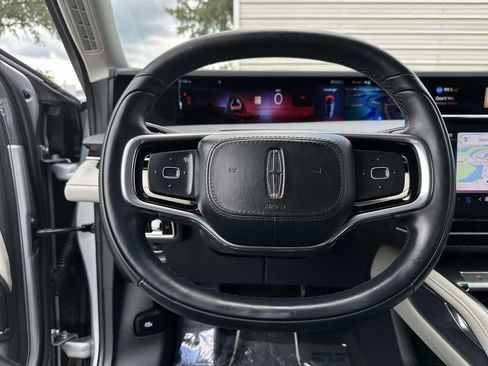 Used 2025 Lincoln Nautilus Reserve AWD/4WD image 20