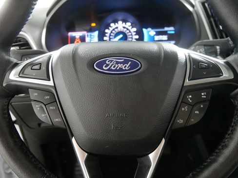 Used 2024 Ford Edge SEL image 25