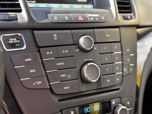 Used 2012 Buick Regal Premium image 13