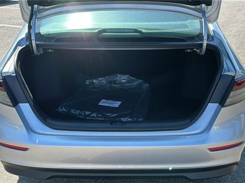 New 2025 Honda Accord SE image 25