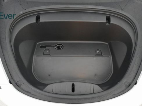 Used 2020 Tesla Model 3 Standard Range image 22