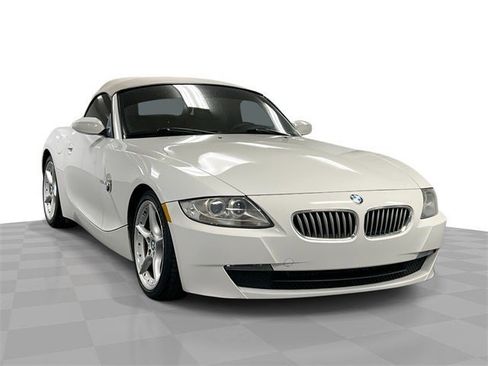 Used 2007 BMW Z4 3.0si image 44