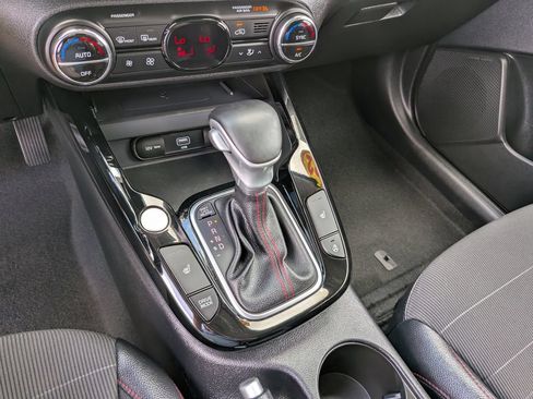 Certified 2022 Kia Soul Turbo FWD image 26