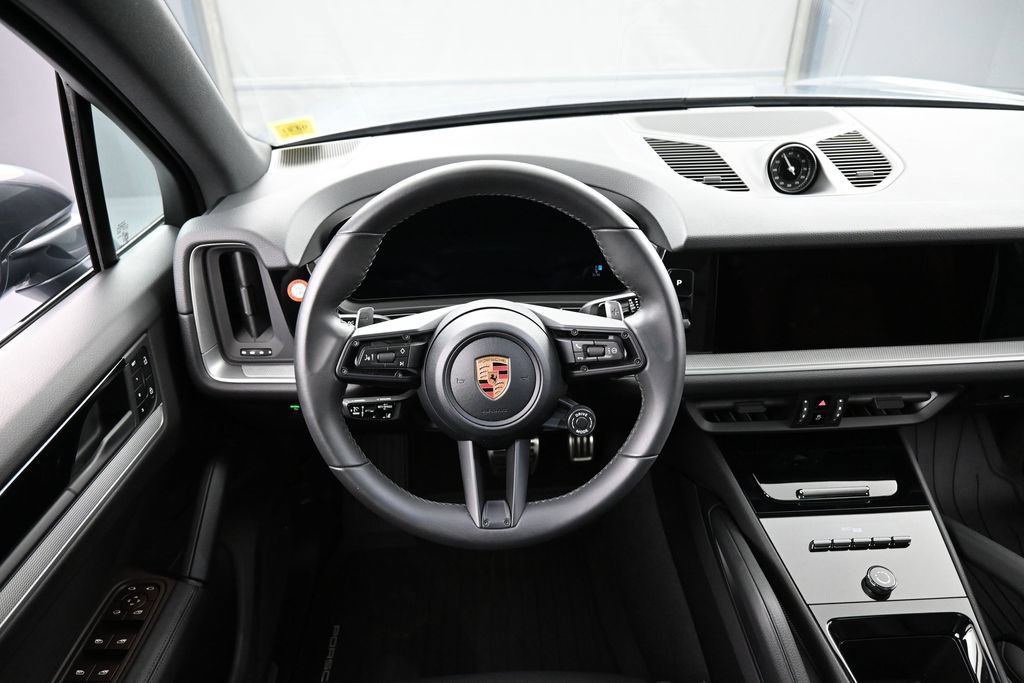 Certified 2026 Porsche Cayenne S AWD/4WD image 17