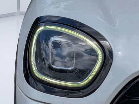 Used 2023 MINI Cooper Countryman S FWD image 9