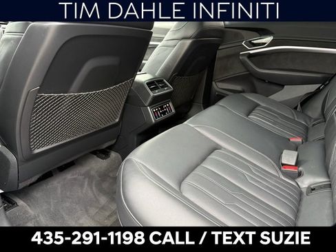 Used 2021 Audi e-tron Prestige w/ Prestige Package image 14