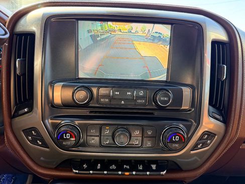 Used 2016 Chevrolet Silverado 2500 High Country w/ Duramax Plus Package AWD/4WD image 29