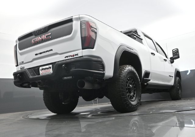 Used 2025 GMC Sierra 2500 AT4X w/ AT4X AEV Edition AWD/4WD image 11