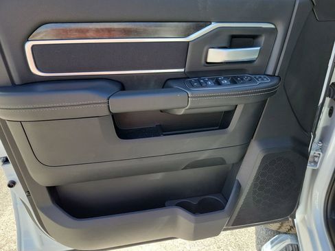 New 2024 RAM 2500 Big Horn w/ Safety Group image 17