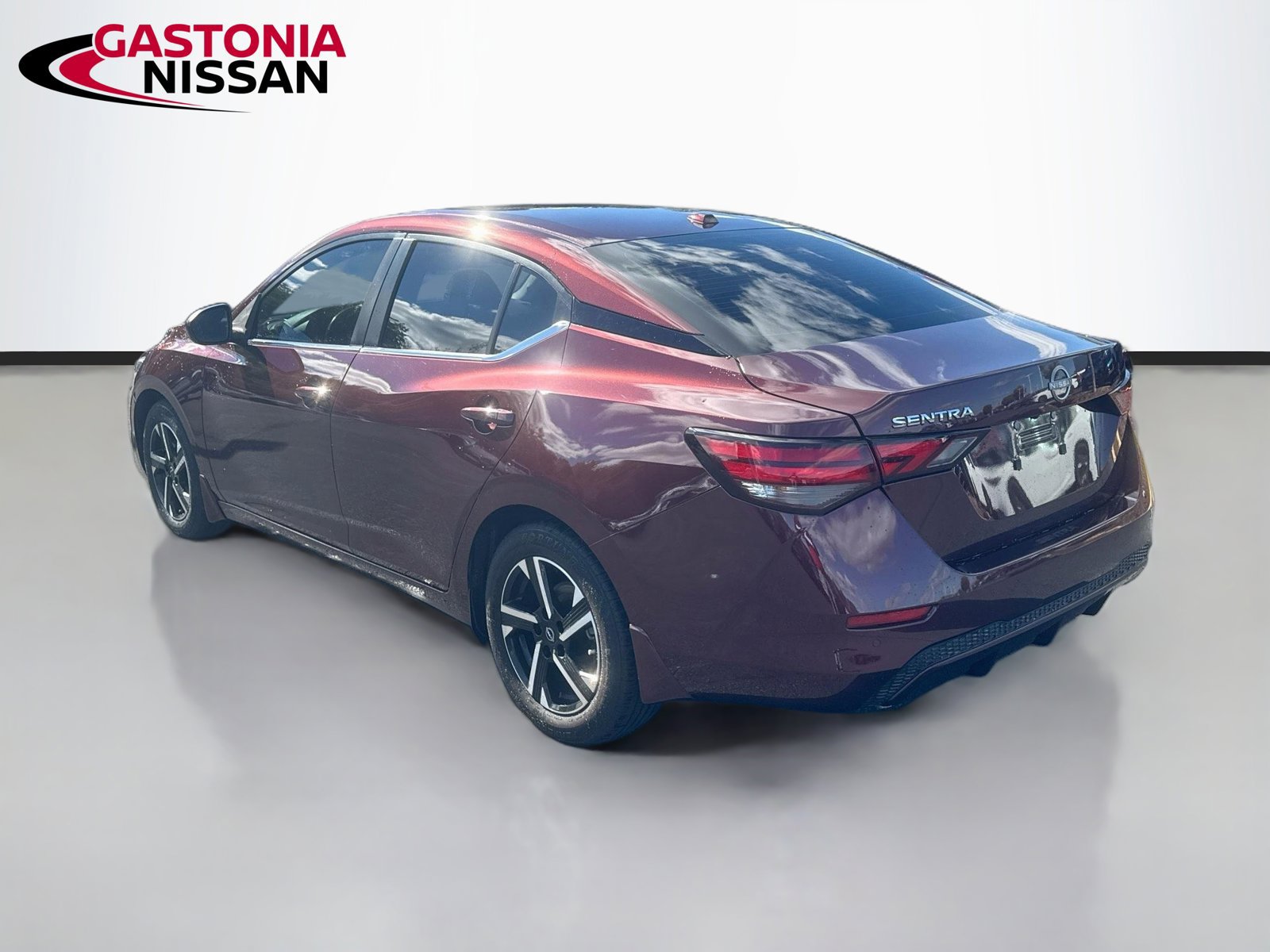 Used 2025 Nissan Sentra SV w/ All-Weather Package FWD image 6