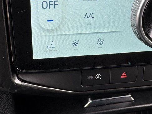 Certified 2022 Ford Expedition Limited image 32