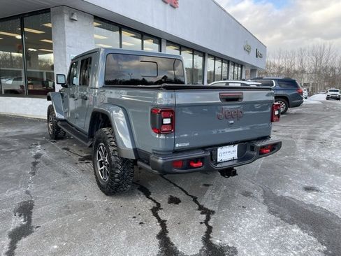 Used 2025 Jeep Gladiator Rubicon w/ Convenience Group image 7