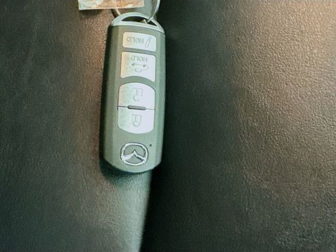 Used 2015 MAZDA MAZDA3 i Grand Touring image 36