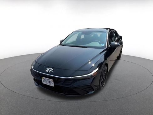 Used 2026 Hyundai Elantra Sport FWD image 6