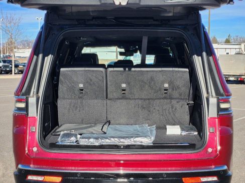 New 2024 Jeep Grand Wagoneer Series III w/ Rear Seat Video Group 1 image 19