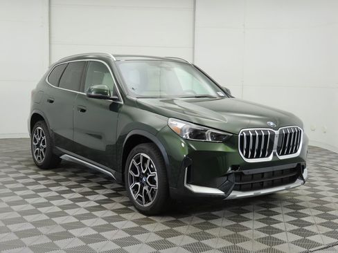 Certified 2025 BMW X1 xDrive28i w/ Premium Package image 3