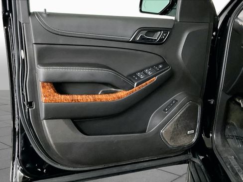 Used 2018 Chevrolet Tahoe Premier AWD/4WD image 22