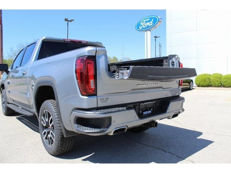 Used 2024 GMC Sierra 1500 AT4 w/ Technology Package AWD/4WD image 15