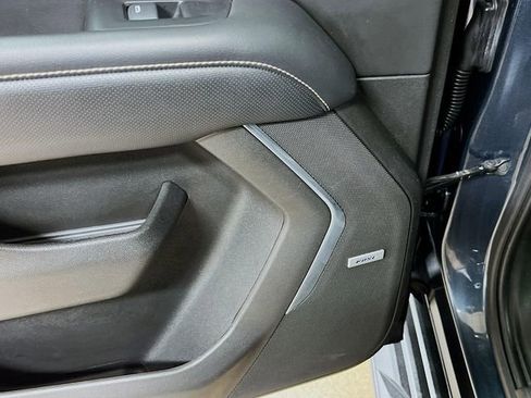 Used 2021 GMC Yukon SLT w/ SLT Luxury Plus Package image 26