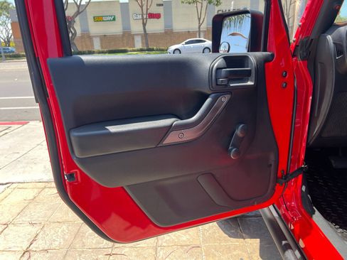 Used 2016 Jeep Wrangler Sport w/ Quick Order Package 24S AWD/4WD image 14