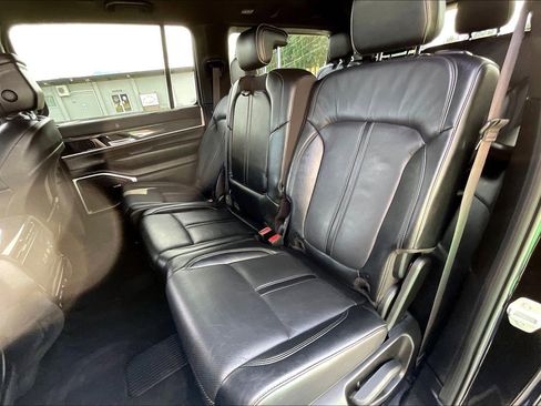 Used 2022 Jeep Wagoneer Series II image 24