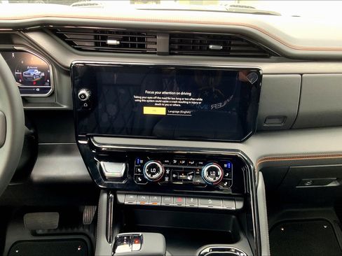 New 2025 GMC Sierra 1500 AT4 w/ AT4 Premium Package image 7