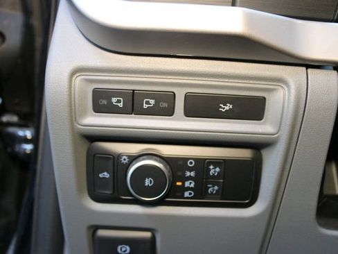 Used 2022 Ford F150 XLT w/ Equipment Group 302A High AWD/4WD image 18