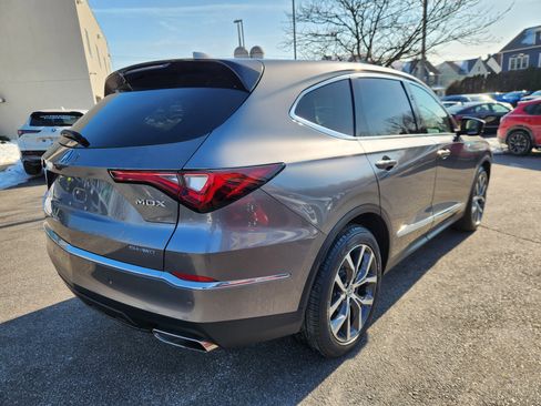 Used 2024 Acura MDX w/Technology Package image 4