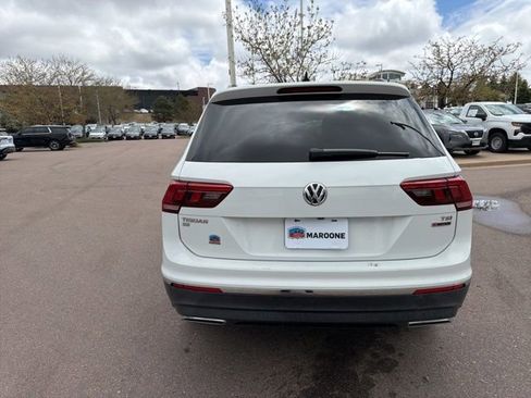 Used 2018 Volkswagen Tiguan SE w/ Panoramic Sunroof Package AWD/4WD image 5