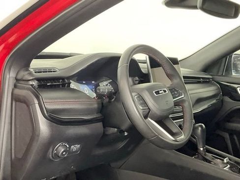 Used 2023 Jeep Compass Trailhawk AWD/4WD image 12