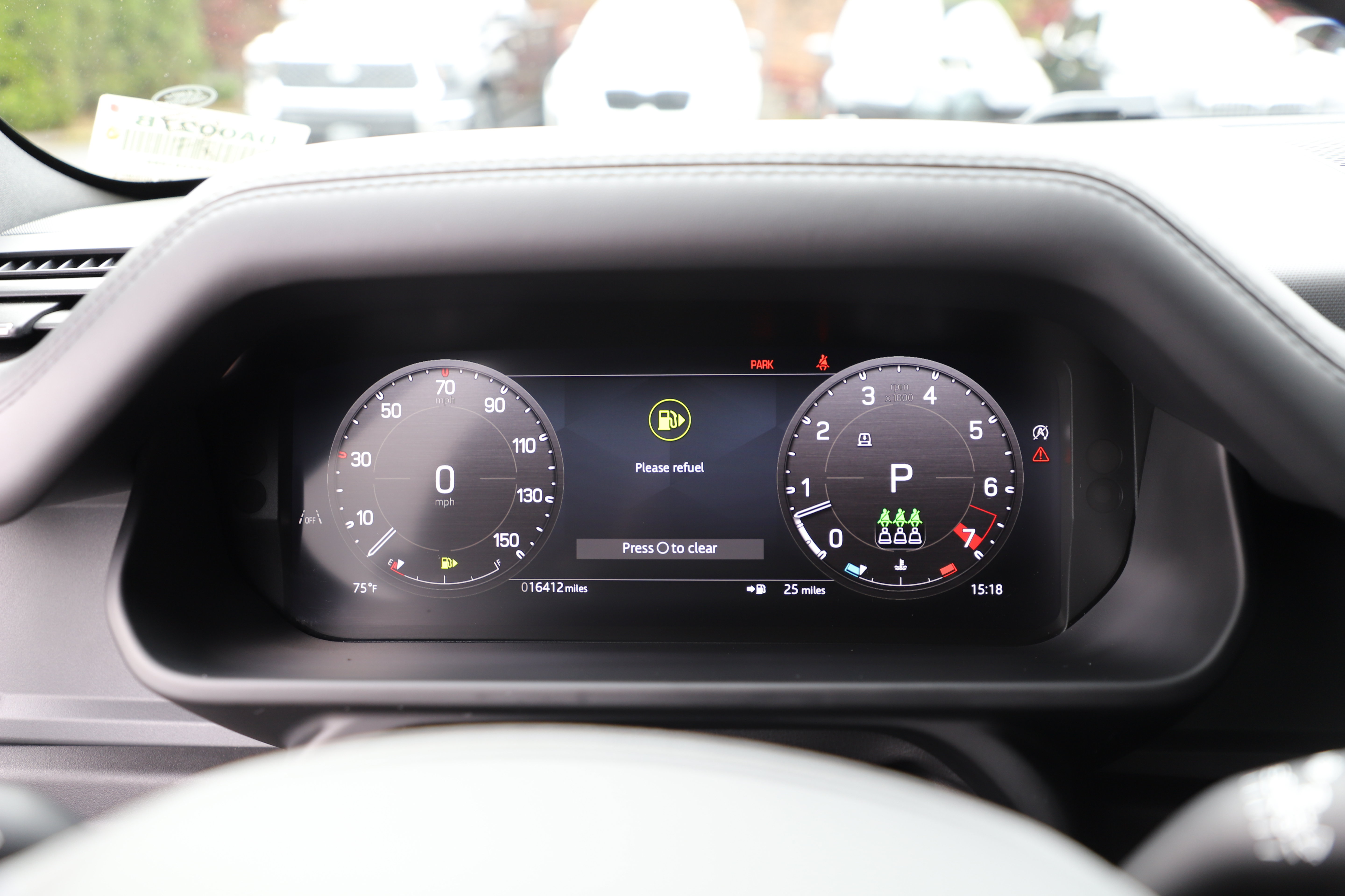 Certified 2025 Land Rover Defender 130 X-Dynamic SE AWD/4WD image 21