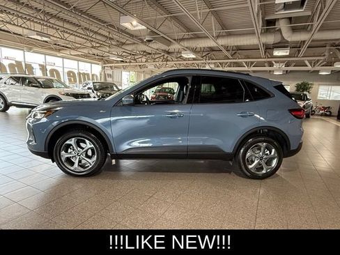 Used 2025 Ford Escape ST-Line Select AWD/4WD image 5