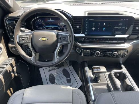 Used 2024 Chevrolet Silverado 1500 LTZ w/ Technology Package image 8
