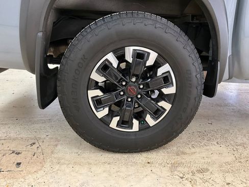 Used 2024 Nissan Frontier PRO-4X w/ Off-Road Protection Package image 15